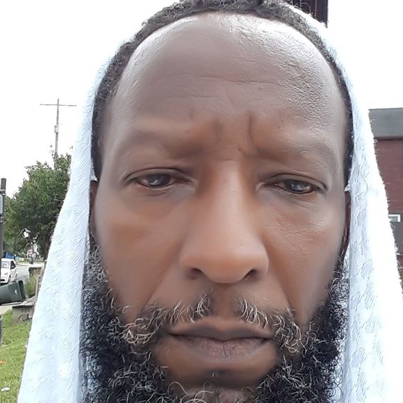 Meet your Posher, Lonnie - Picture 1 of 1